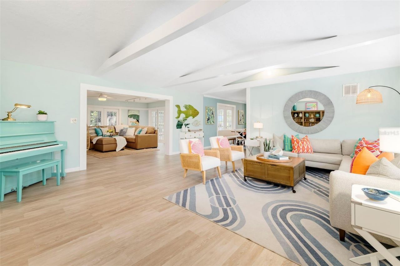 6343 Hollywood Boulevard, Sarasota, FL 34231 Photo