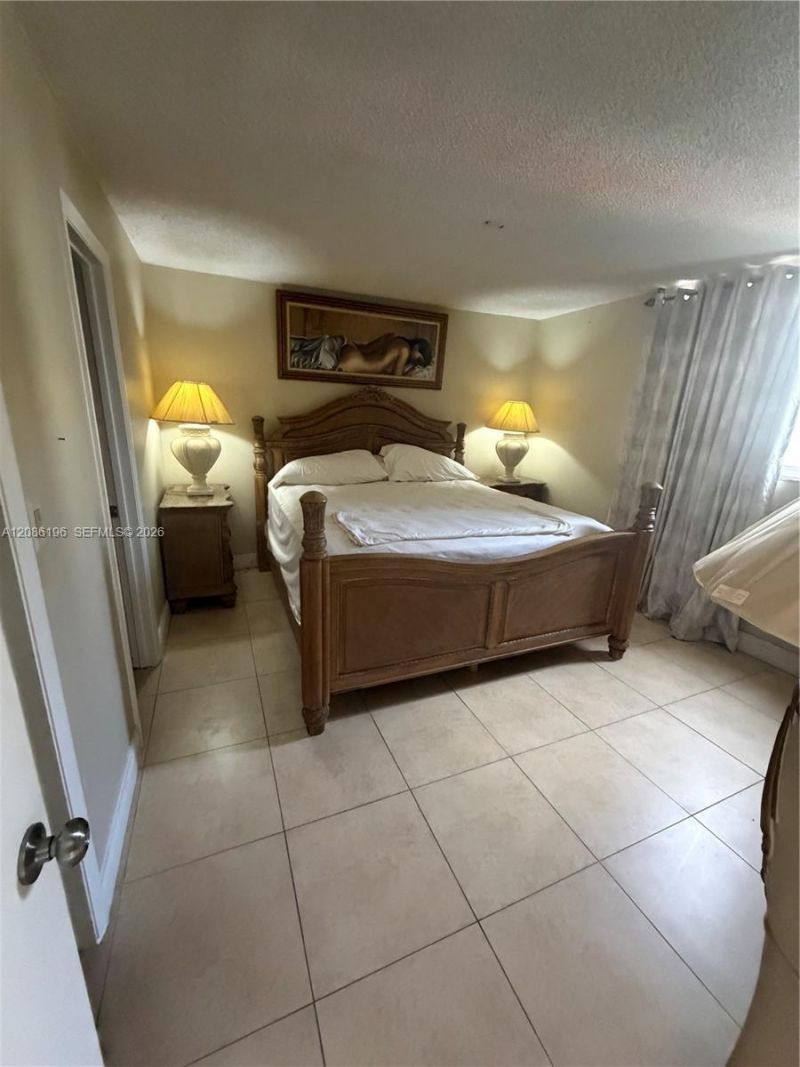 10090 NW 80 Ct, Unit 1327, Hialeah Gardens, FL 33016 Photo