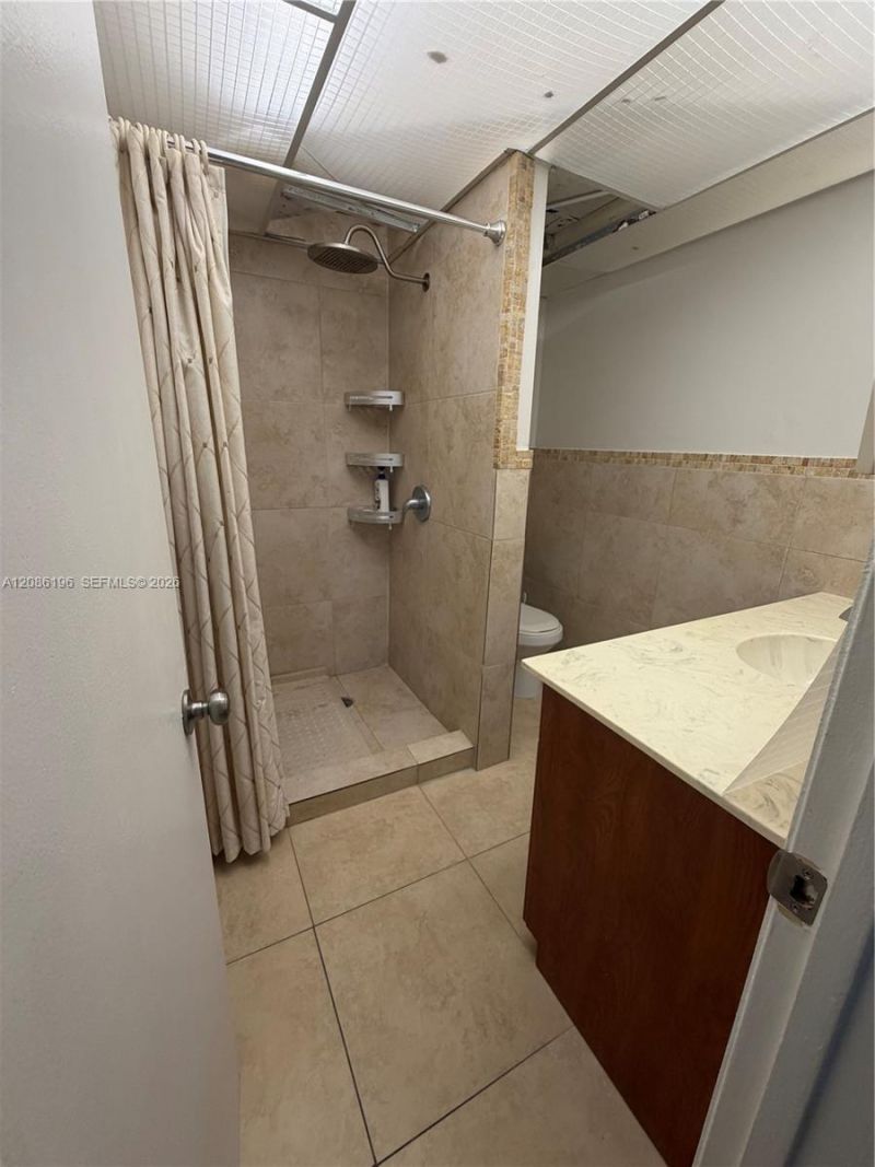 10090 NW 80 Ct, Unit 1327, Hialeah Gardens, FL 33016 Photo