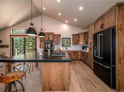 1838 Osage Circle, South Lake Tahoe, CA 96150 Photo