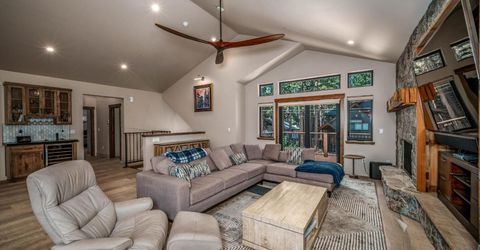 1838 Osage Circle, South Lake Tahoe, CA 96150 Photo