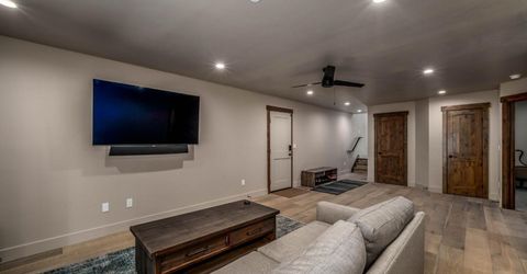 1838 Osage Circle, South Lake Tahoe, CA 96150 Photo