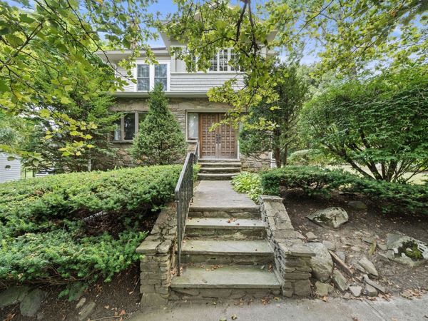 11 Roseland Road, Unit 1, Worcester, MA 01609