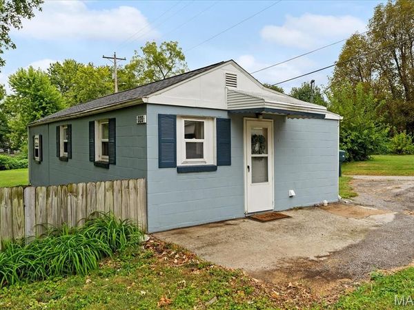 320 W Third Street, O'Fallon, IL 62269