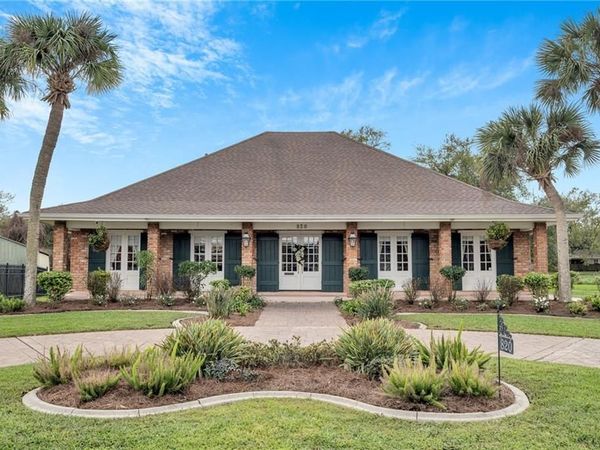 820 FAIRFIELD Avenue, Gretna, LA 70056
