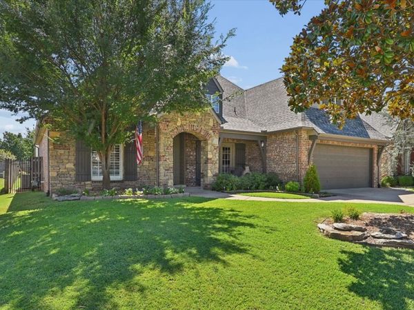 9522 E 118th Street S, Bixby, OK 74008