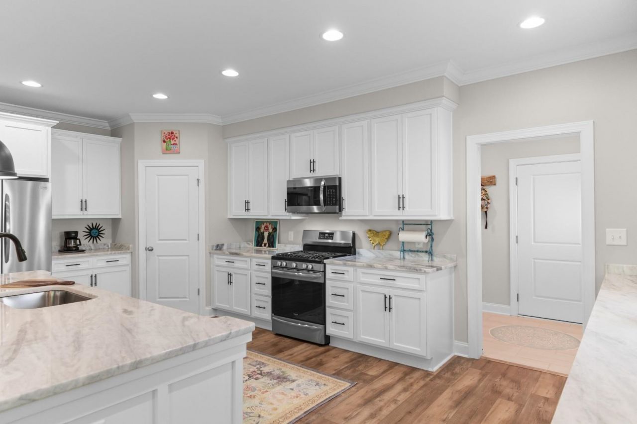 254 Rivers Edge Dr. Photo 5
