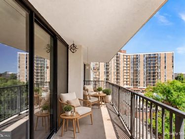 6800 FLEETWOOD ROAD, Unit 520, MCLEAN, VA 22101