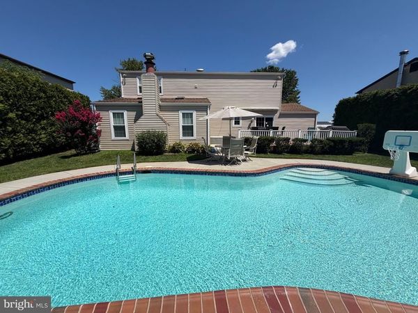 1527 BARNSWALLOW DRIVE , BENSALEM, PA 19020