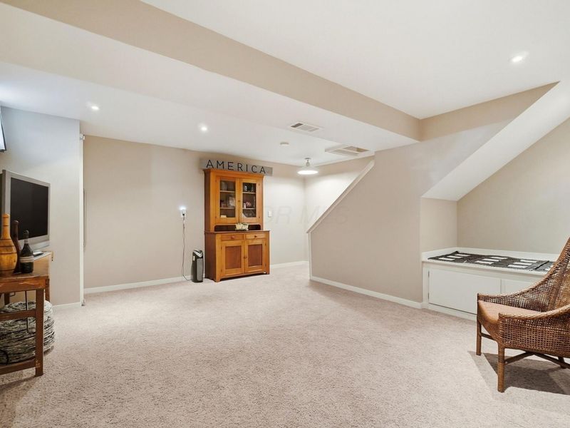 3392 Ridge Gap Road, Columbus, OH 43221 Photo 56