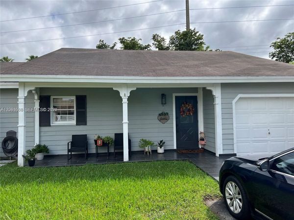 15115 SW 140th Pl, Miami, FL 33186