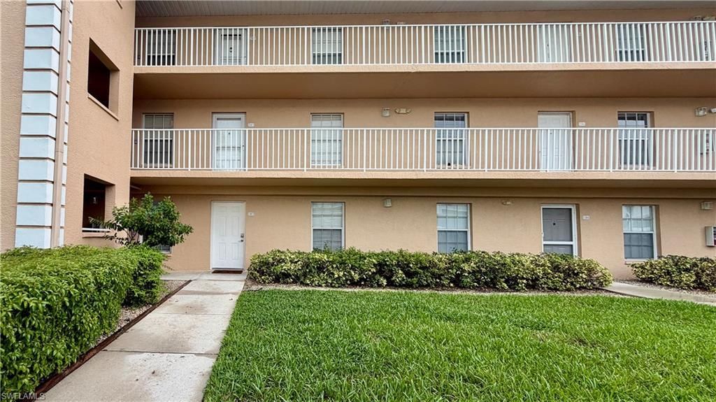 9640 Victoria Ln, Unit 107, Naples, FL 34109 Photo