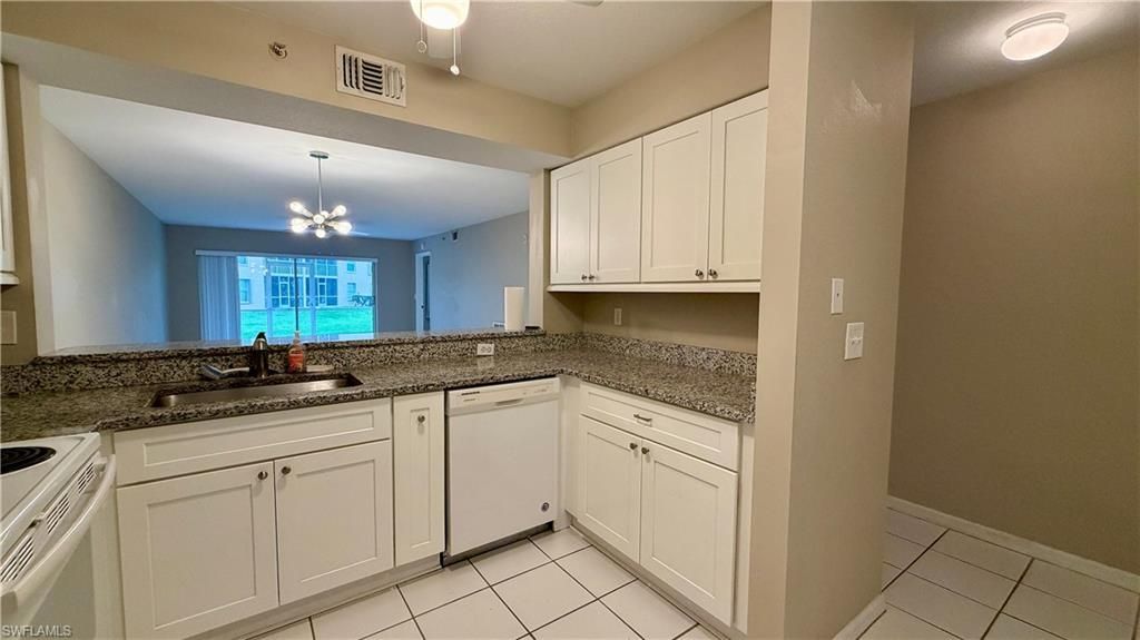 9640 Victoria Ln, Unit 107, Naples, FL 34109 Photo