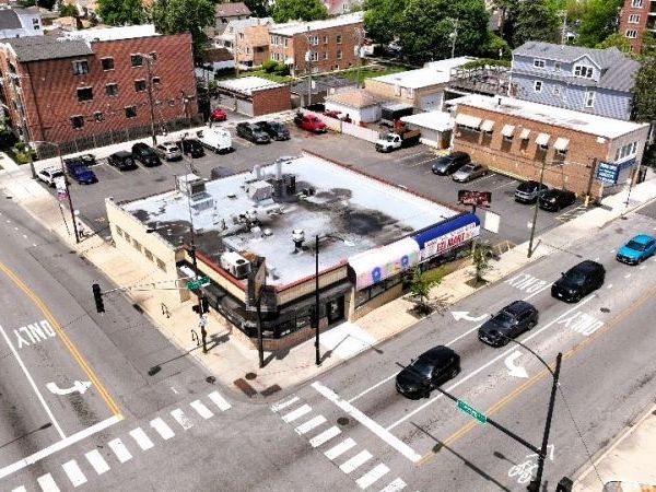 4800 N Central Avenue, Chicago, IL 60630