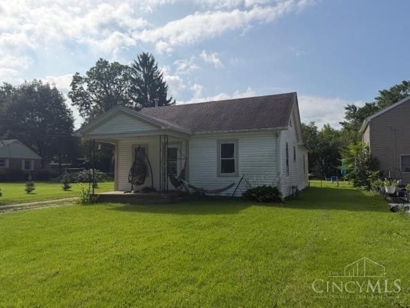 27 E Poplar Street, Phillipsburg, OH 45354 Photo 3