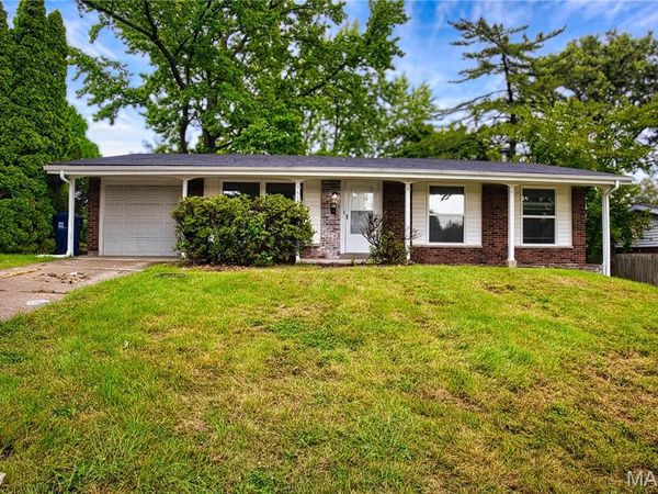 3535 Brookstone Drive, Florissant, MO 63033