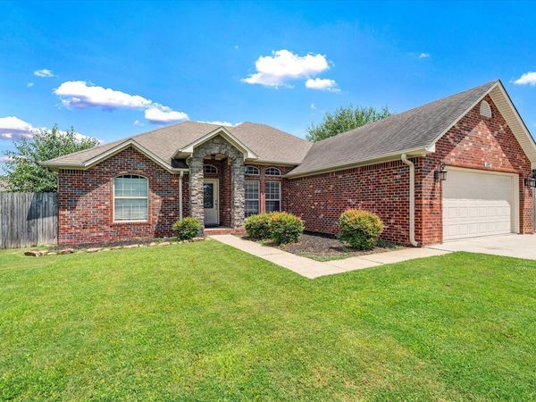 102 Lenford Drive, Bono, AR 72416