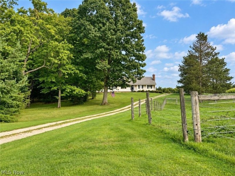 12689 Old State Road , Huntsburg, OH 44046 Photo 2