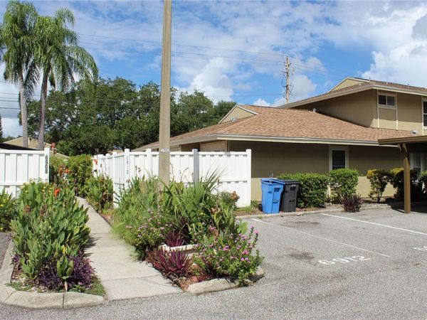 6912 EL CENTRO COURT, Unit 1, TAMPA, FL 33634