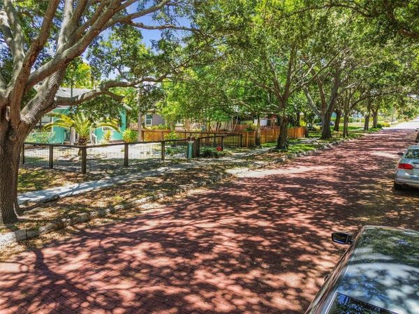 2421 7TH AVENUE N, ST PETERSBURG, FL 33713