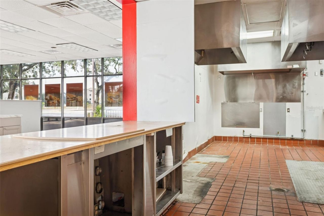 6620 E Dr Martin Luther King Jr Boulevard, Tampa, FL 33619 Photo