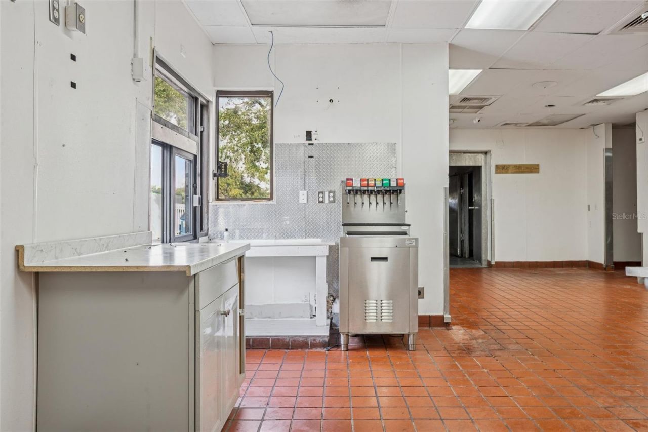 6620 E Dr Martin Luther King Jr Boulevard, Tampa, FL 33619 Photo