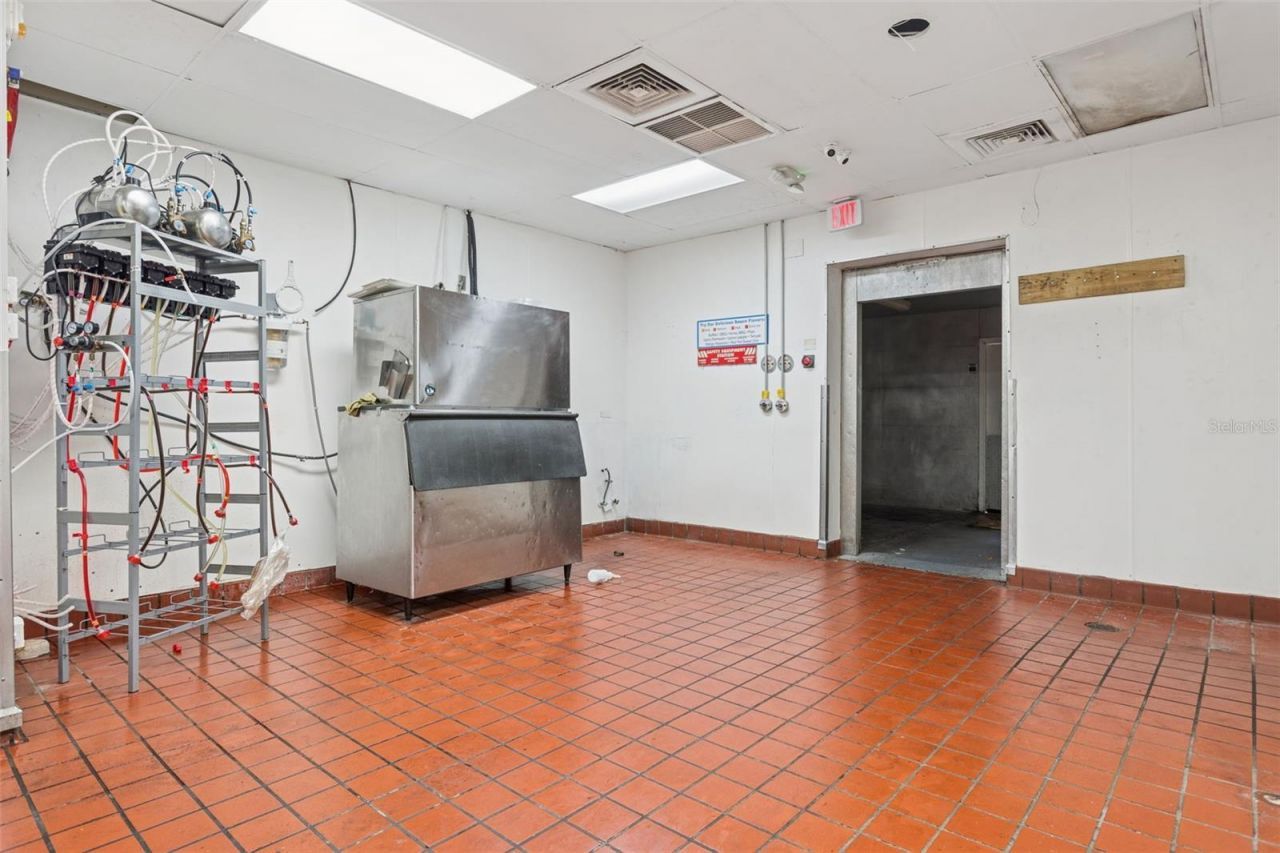 6620 E Dr Martin Luther King Jr Boulevard, Tampa, FL 33619 Photo
