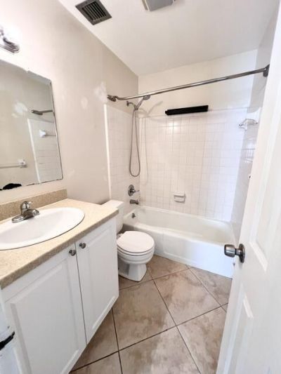 2002 S 10th Street, Unit D, Fort Pierce, FL 34950 Photo