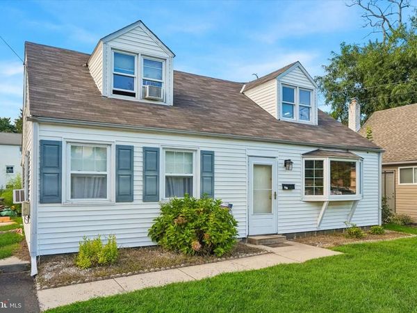 130 WEST AVENUE , ELKINS PARK, PA 19027