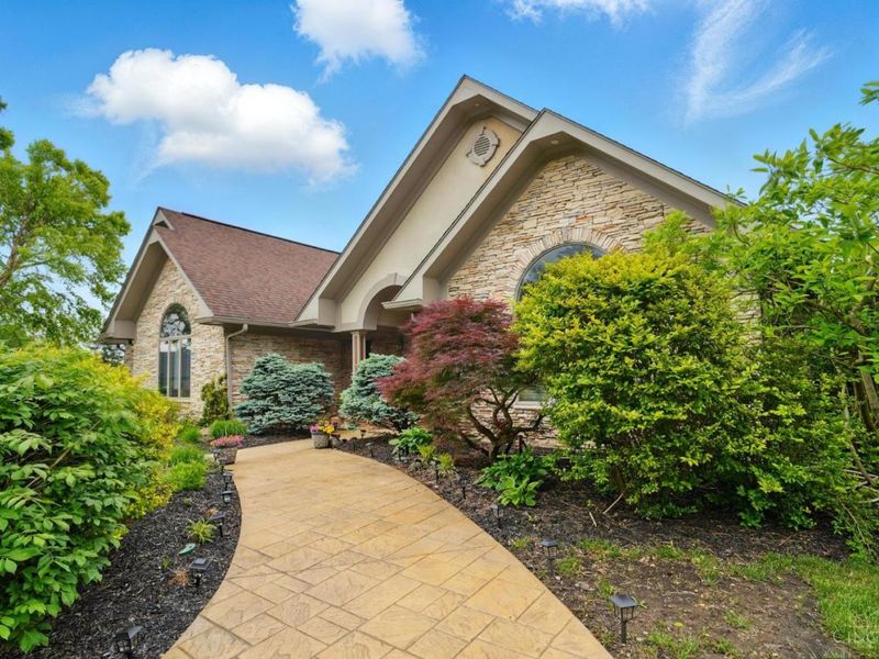 219 Chateau Valley Lane, South Lebanon, OH 45065 Photo 8