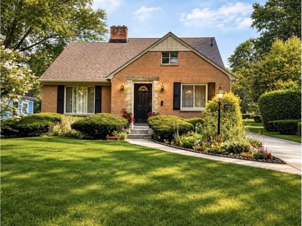 2335 Pemberton Drive, Toledo, OH 43606