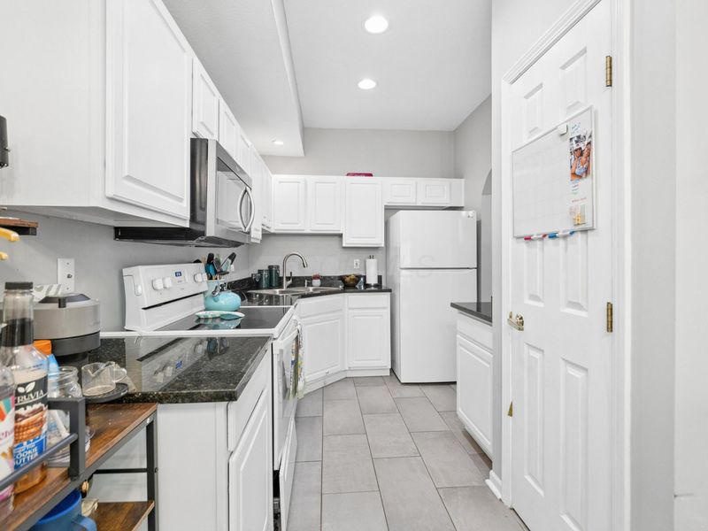 5838 Edge Of Village, Unit 22, Westerville, OH 43081 Photo 10