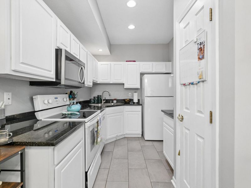 5838 Edge Of Village, Unit 22, Westerville, OH 43081 Photo 11