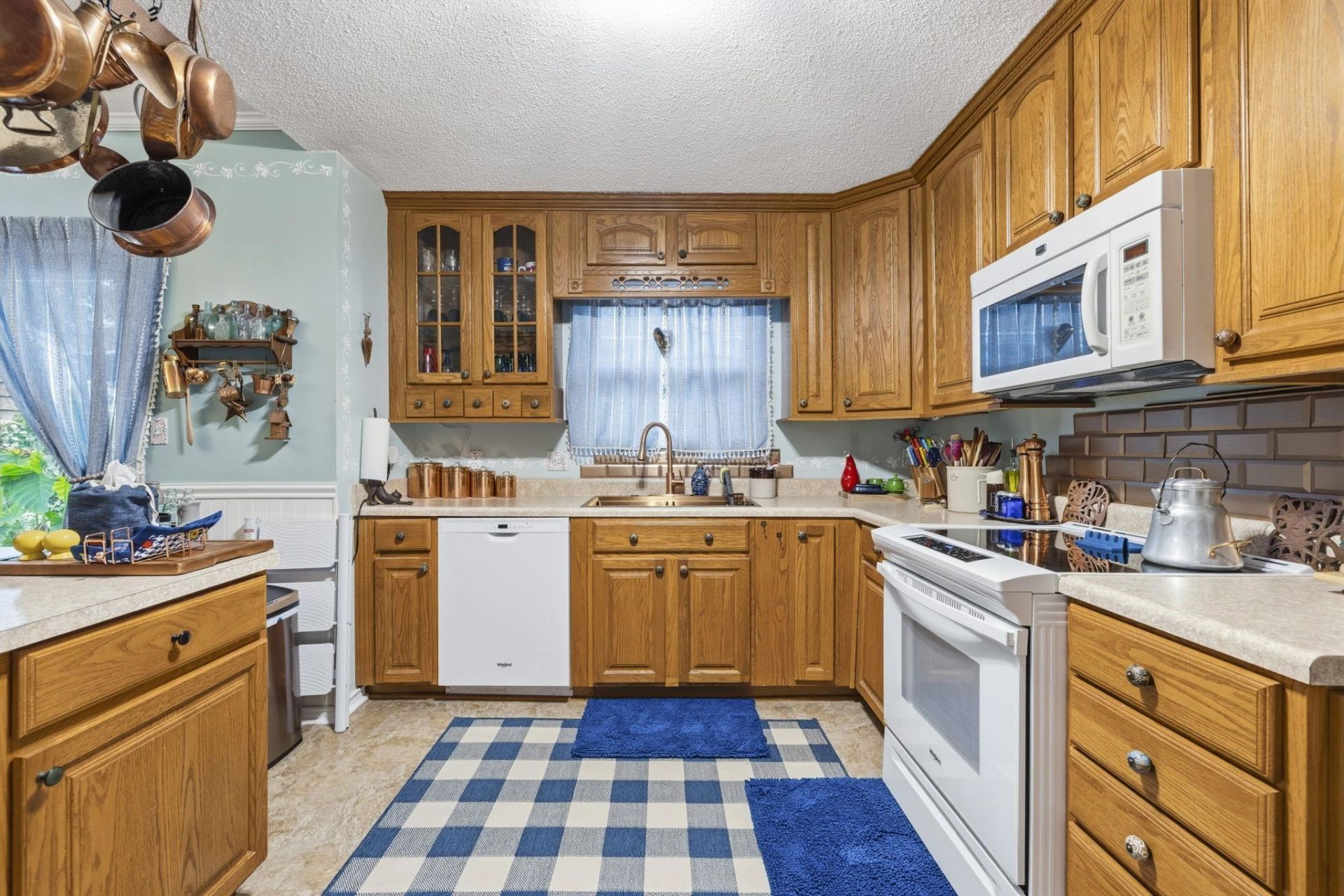414 Killarney Dr. Photo 4