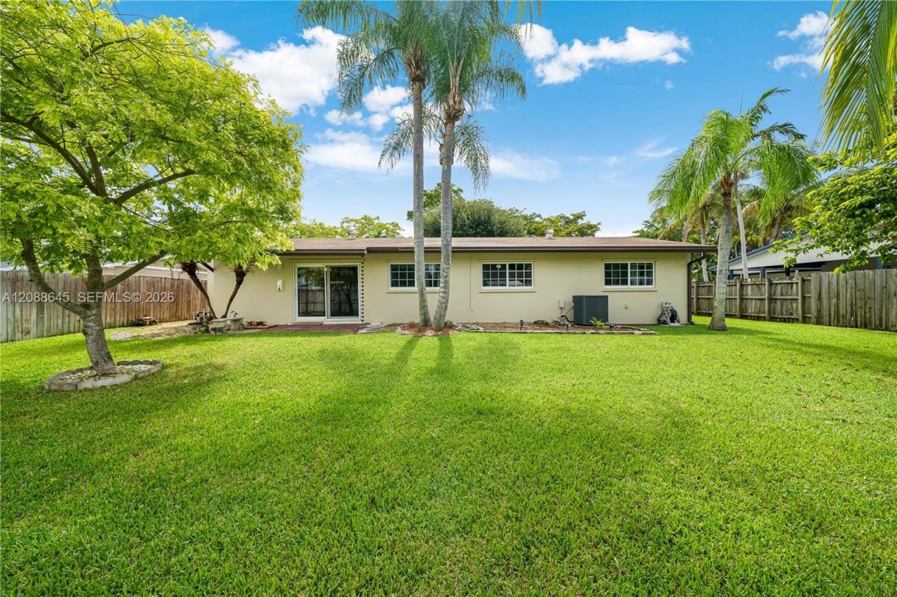 19780 SW 101st Ave, Cutler Bay, FL 33157 Photo