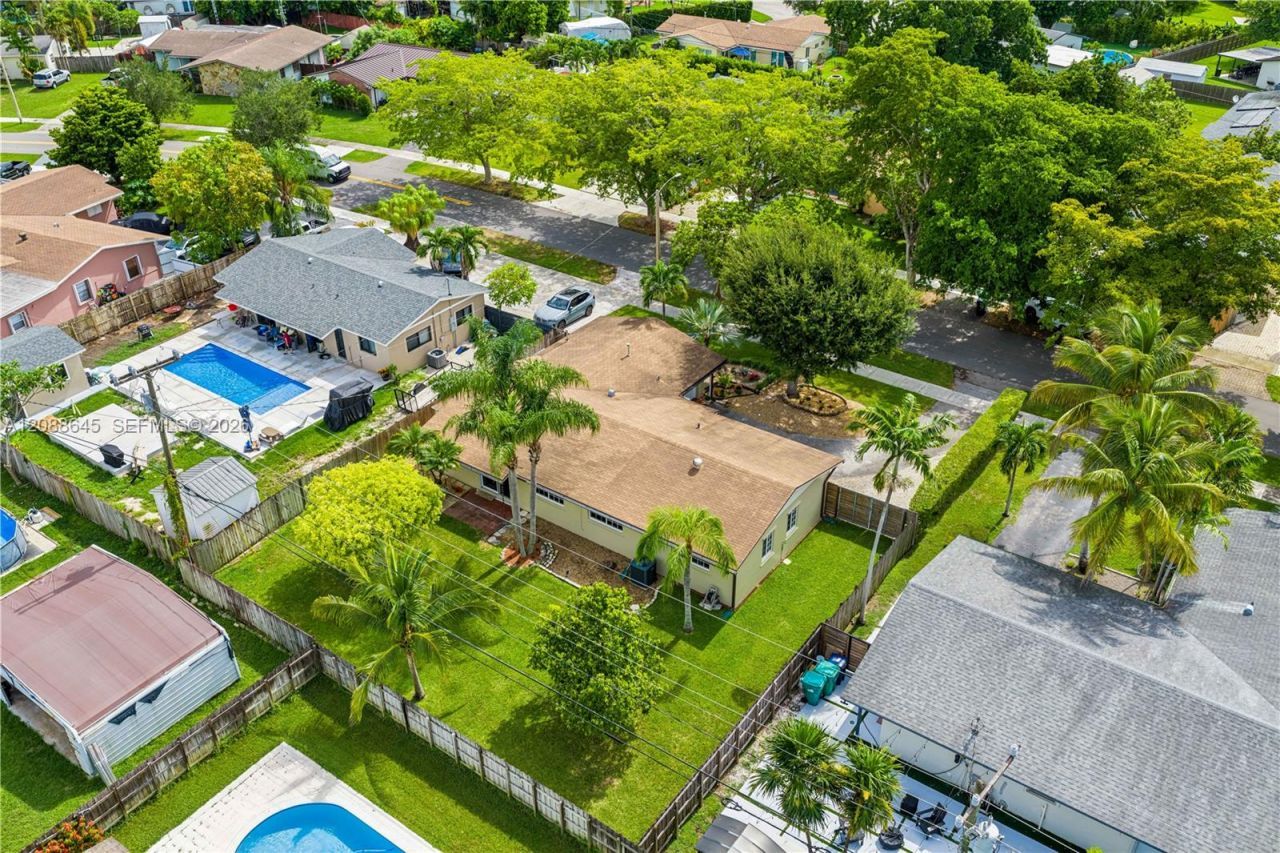 19780 SW 101st Ave, Cutler Bay, FL 33157 Photo