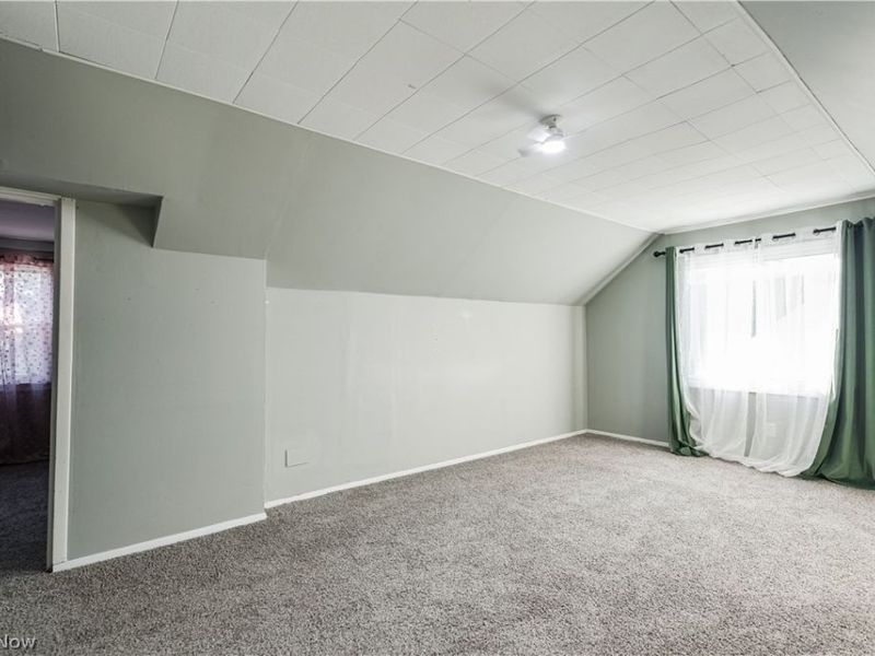395 E 324th Street, Willowick, OH 44095 Photo 21
