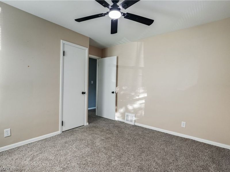395 E 324th Street, Willowick, OH 44095 Photo 27