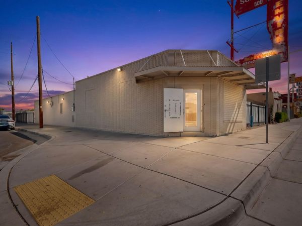 5701 Central Avenue NE, Albuquerque, NM 87108