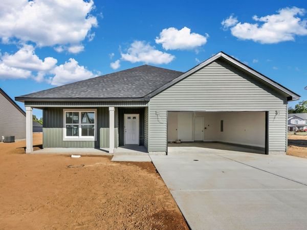 183 Donegal Dr, Clarksville, TN 37042