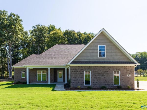 105 Lakeridge Court, Ardmore, AL 35739