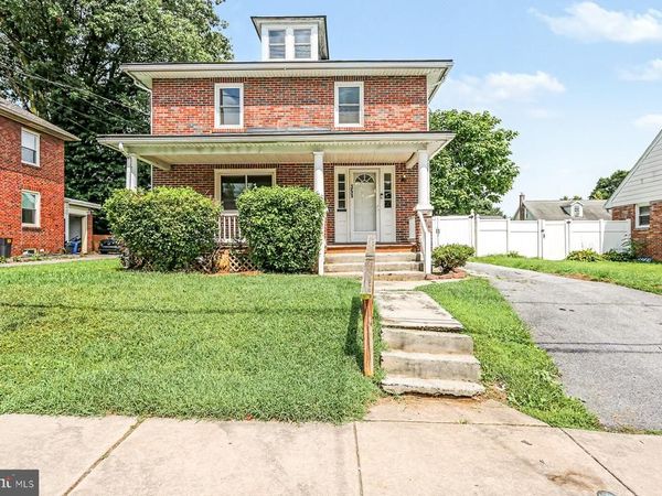 351 E PARK STREET , ELIZABETHTOWN, PA 17022