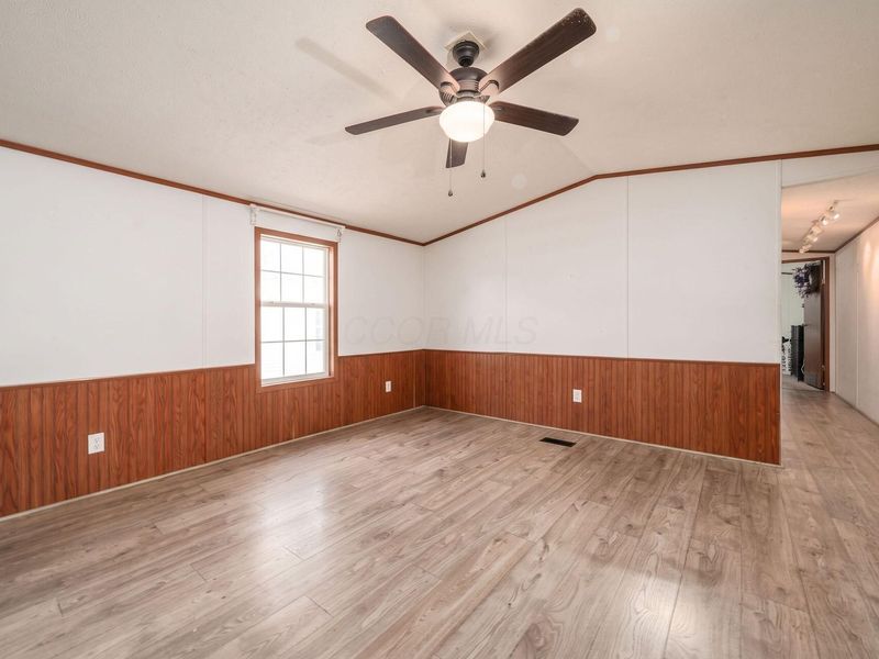 985 Scarlett Lane, Obetz, OH 43207 Photo 20