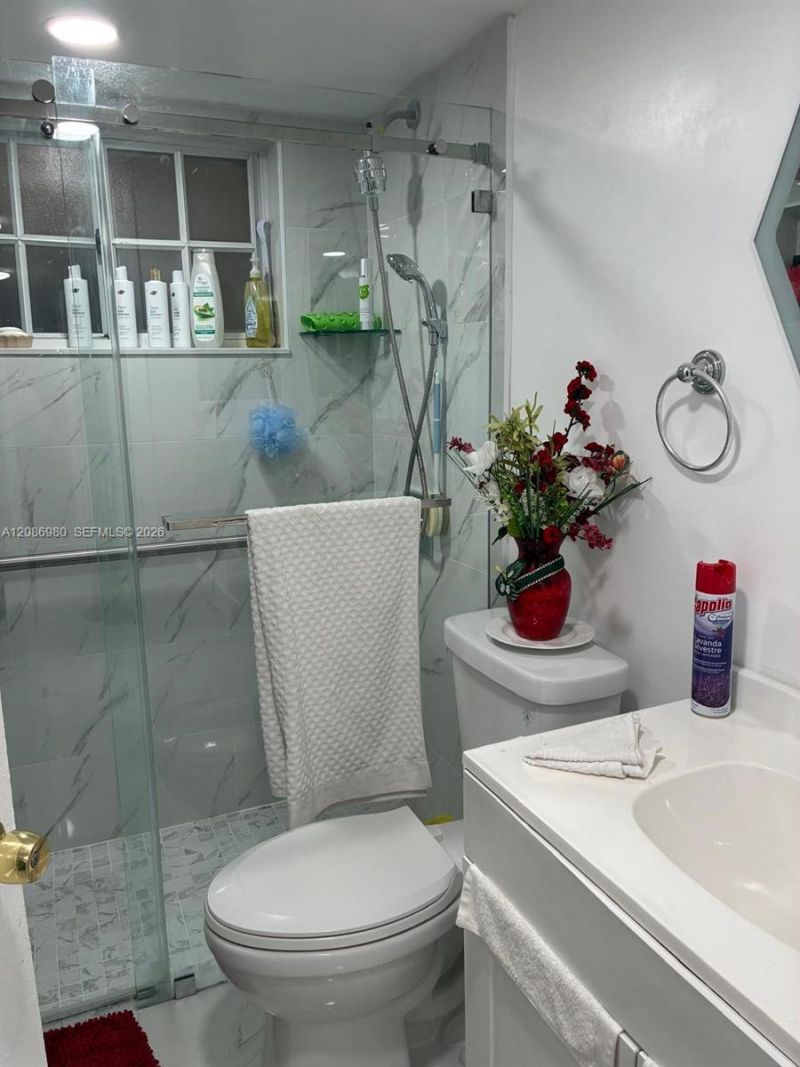 2403 W 76th St, Unit 102, Hialeah, FL 33016 Photo