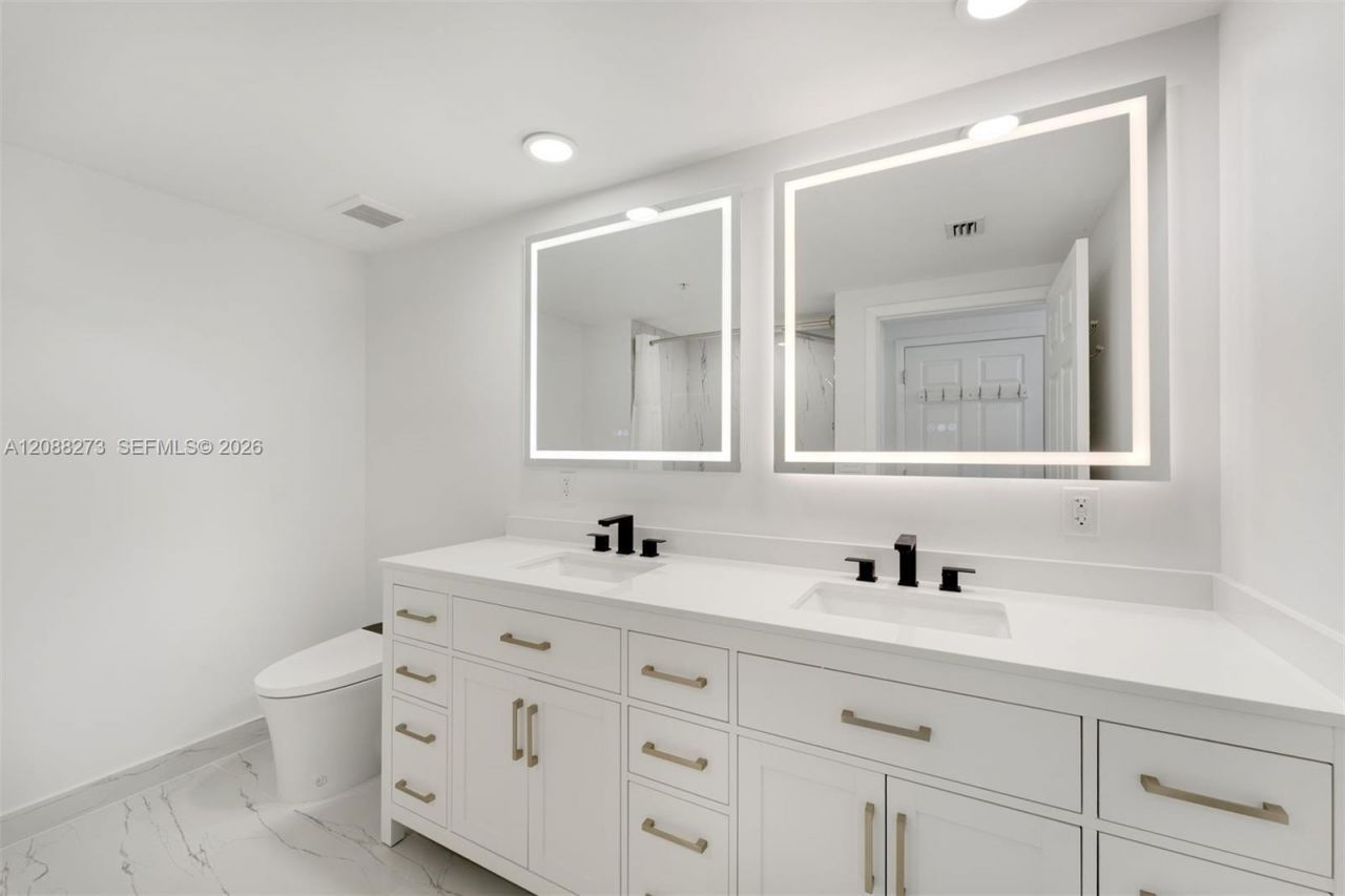 2000 N Bayshore Dr, Unit 619, Miami, FL 33137 Photo