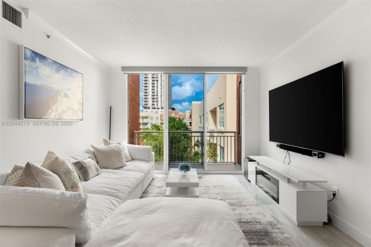 2000 N Bayshore Dr, Unit 619, Miami, FL 33137 Photo