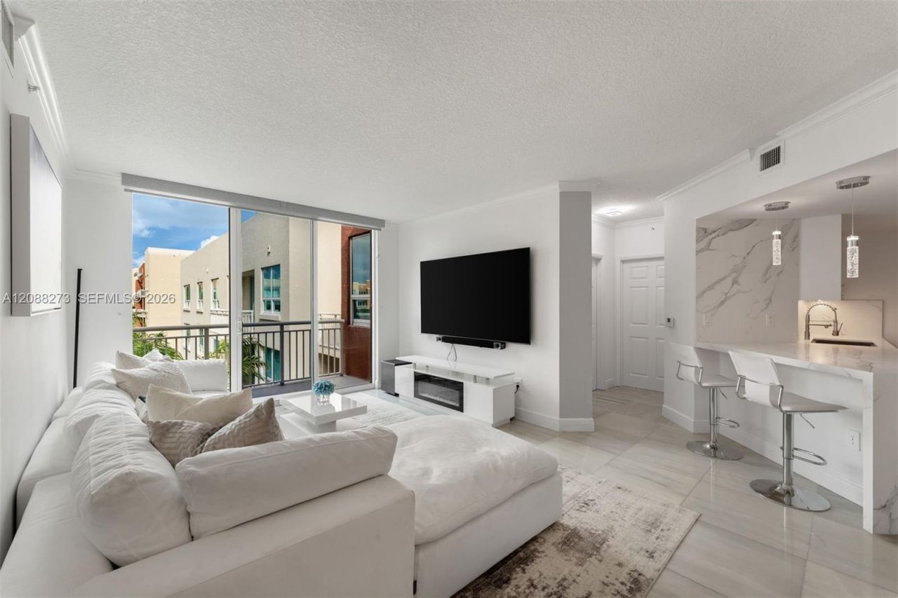 2000 N Bayshore Dr, Unit 619, Miami, FL 33137 Photo