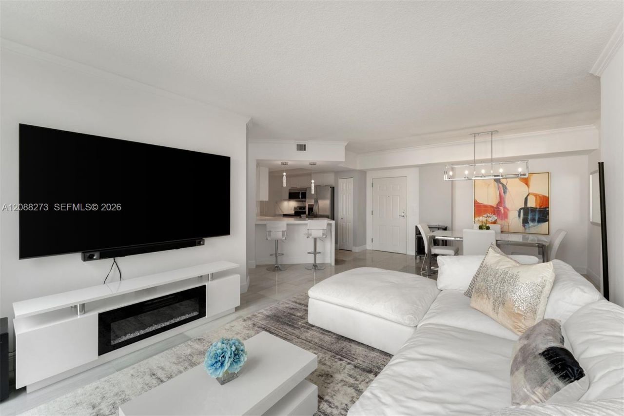 2000 N Bayshore Dr, Unit 619, Miami, FL 33137 Photo