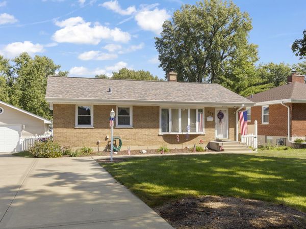 207 S Wilmette Avenue , Westmont, IL 60559