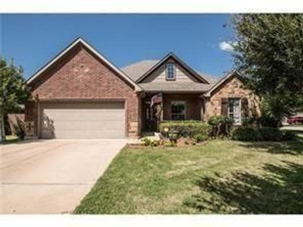 500 Leatherman Drive, Saginaw, TX 76179